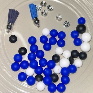 50 pieces Blue and White silicone Bead Set